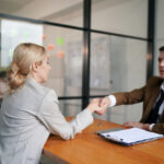 Jak negocjować wynagrodzenie podczas rozmowy kwalifikacyjnej