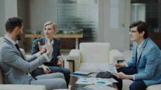 Agencja pracy w Warszawie gdzie szukać ofert dla różnych branż?